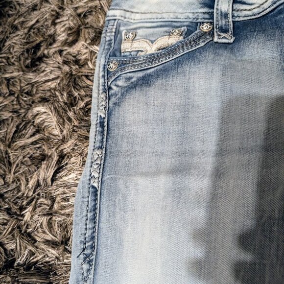 SOLD Rock Revival Raven Light Wash Distressed Bootcut Jeans Size 28 NEW Low Rise - Picture 5 of 16